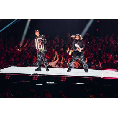 Warten aufs Voting: Nemo performt seinen neuen Song 