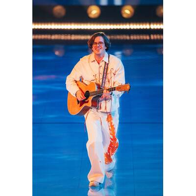 Warten aufs Voting: Nemo performt seinen neuen Song 