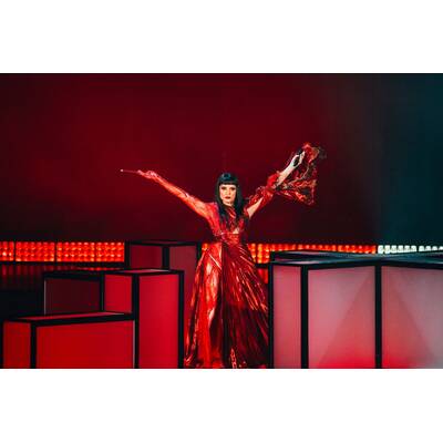 Warten aufs Voting: Nemo performt seinen neuen Song 