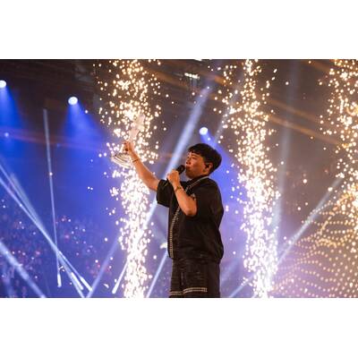 Warten aufs Voting: Nemo performt seinen neuen Song 