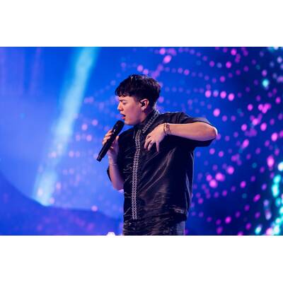 Warten aufs Voting: Nemo performt seinen neuen Song 