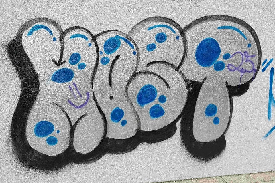 Massive Schäden in Purkersdorf: Polizei sucht Graffiti-Sprayer