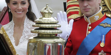 Das royale Ehepaar: Abfahrt mit Kutsche
