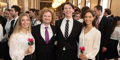 Paulus Bohl er&ouml;ffnet den Opernball