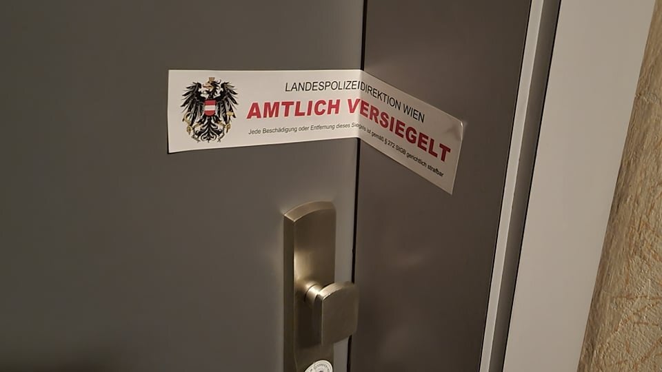 Mord-Alarm in Wien: Frau (60) tot in Kellerabteil gefunden