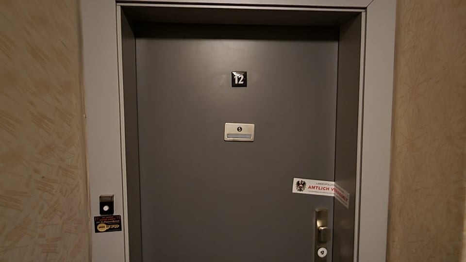 Mord-Alarm in Wien: Frau (60) tot in Kellerabteil gefunden