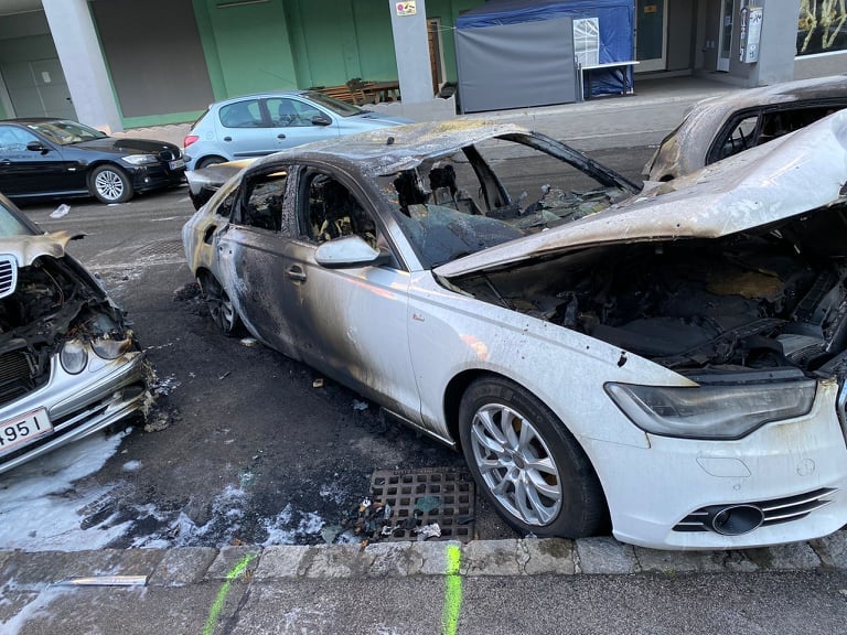 Autos abgebrannt