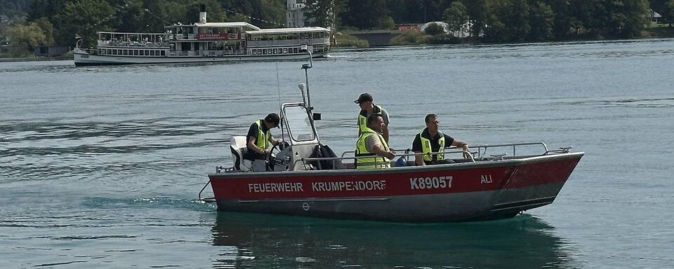 Todessturz schwimmende Partyinsel Wörthersee