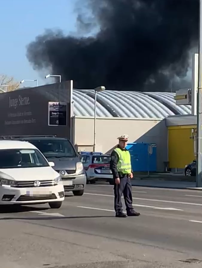 Feuerwehreinsatz nach Brand in Liesing