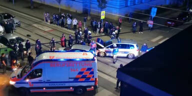 Polizei-Auto und Pkw kollidieren: Vier Verletzte