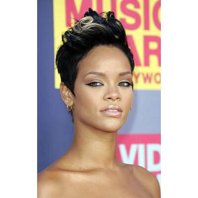 Rihannas Hairstyles