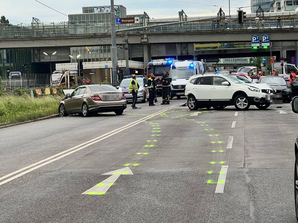 Sechs Verletzte bei Unfall durch Alkolenker in Wien