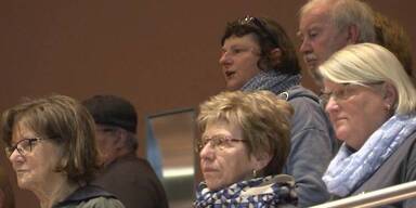 "LK Gm&uuml;nd-Aktivisten" unterbrachen Landtagssitzung