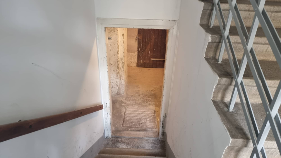 Mord-Alarm um 20-Jährige: Verdächtiger versteckte sich im Keller