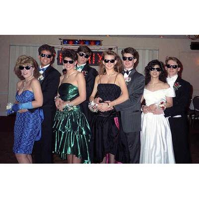 Die schlimmsten Abschlussball-Fotos aller Zeiten!