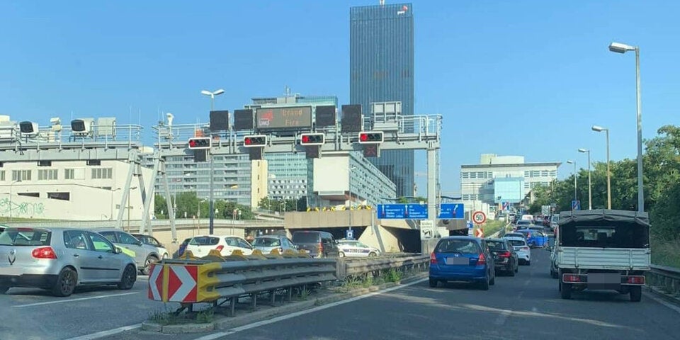 Stau-Chaos in Wien: Kaisermühlen-Tunnel gesperrt