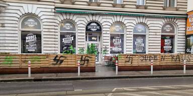 "Juden raus" und Hakenkreuze: Nazi-Schmierereien sorgen f&uuml;r Entsetzen vor Gedenktag