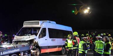 Unfall Linienbus mit LKw