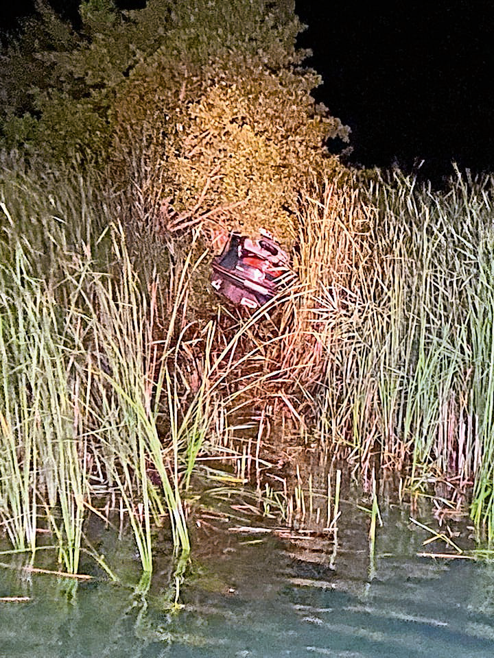 Alko-Kapitän krachte mit Boot auf Schlangeninsel