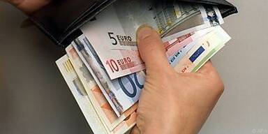 Laut Statistikamt haben deutsche Arbeiter wieder mehr in der Geldbörse.