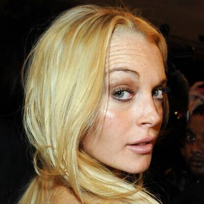 Lindsay Lohan - tiefe Falten mit 23!
