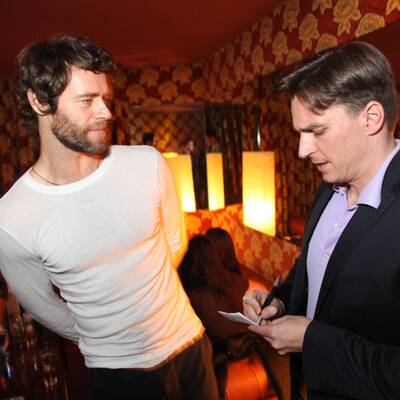 Take-That-Star Howard Donald rockt Passage