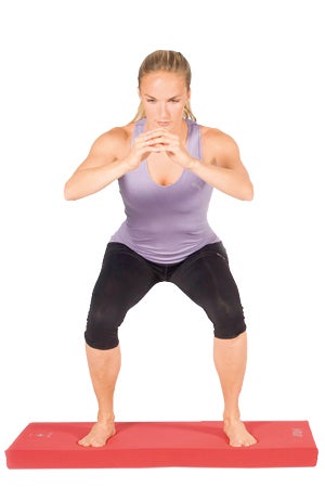 2 Schöne Schenkel mit Kniebeugen