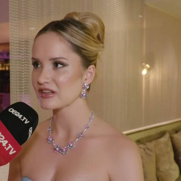 „Fühle mich wie eine Prinzessin!“ – Countdown zum 68. Wiener Opernball mit Davina Geiss