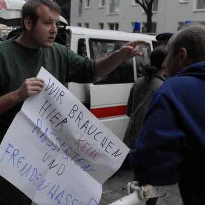 Demo Dammgasse: Pro & Contra Islam