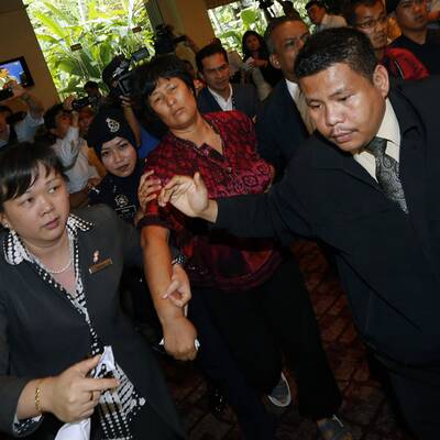 Wo sind ihre Verwandten? Die Angehörigen sind verzweifelt, Tumult bricht aus.