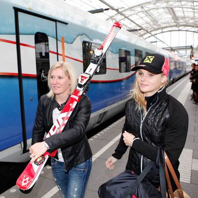 ÖSV-Stars präsentieren sich am Westbahnhof