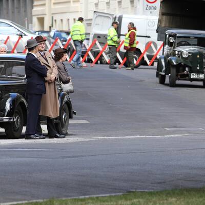 Am Set hinter der Votivkirche