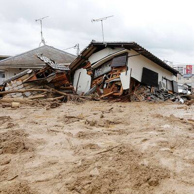 Gewaltiger Erdrutsch in Japan