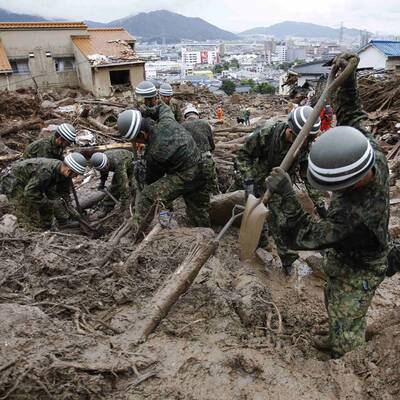 Gewaltiger Erdrutsch in Japan