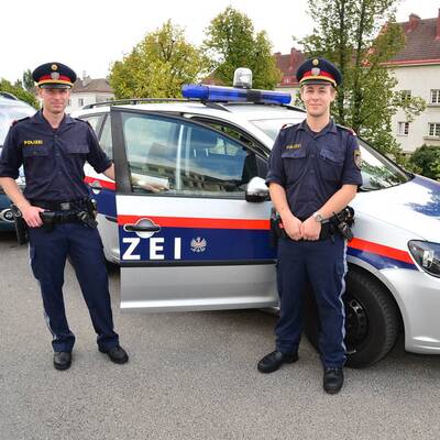 Die Bilder der Polizei-Geburtshelfer