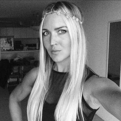 Das ist sexy Bier-Footballerin Alli Alberts