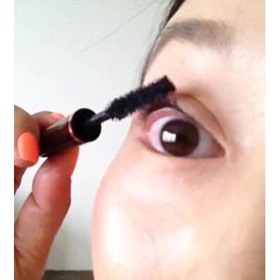 Farbige Kontaktlinsen