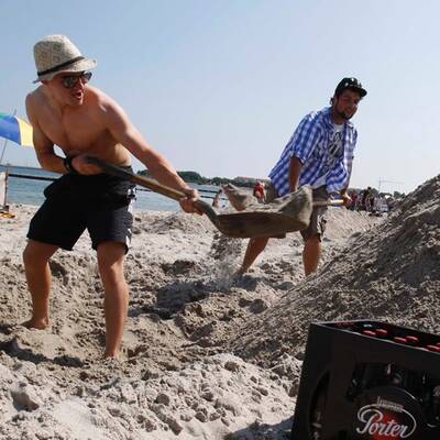 Weltgrößte Sandburg auf Rügen errichtet