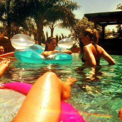 Bar Refaeli schickt Grüße aus dem Urlaub