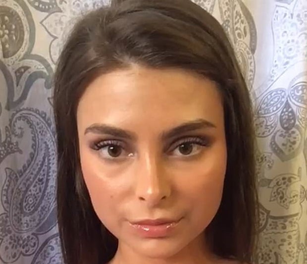 Katya (19) versteigert ihre Jungfräulichkeit für 1,2 Mio.