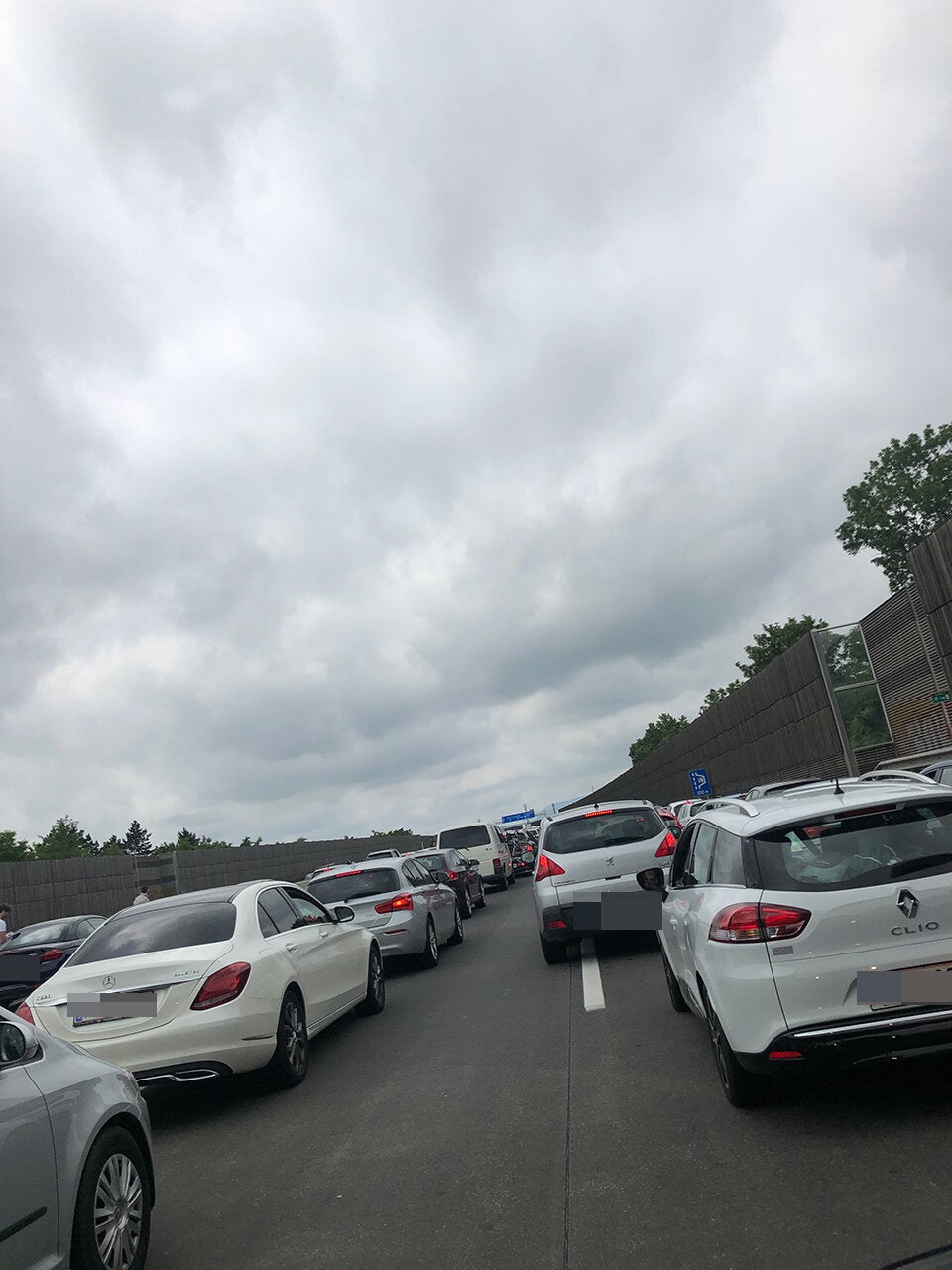 Massen-Crash legte Südautobahn lahm