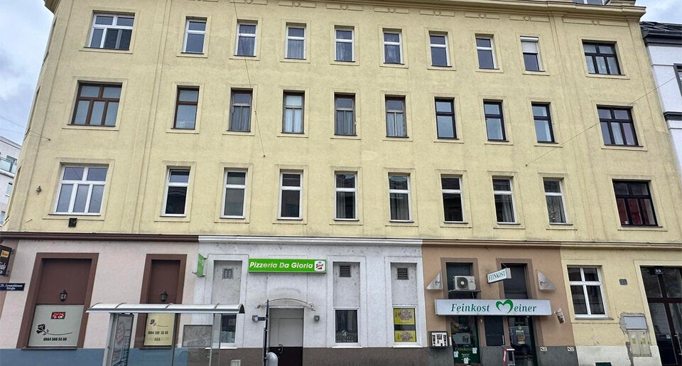 Drei Verletzte nach Messerstichen in Wiener Wohnung