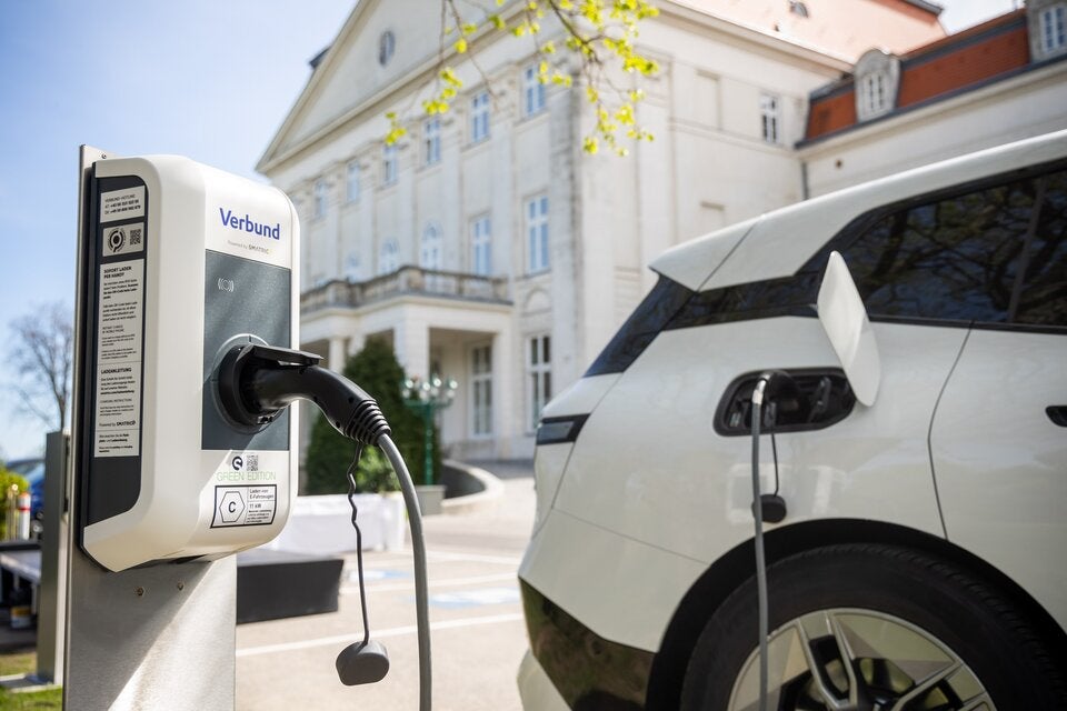 Die Flotte wird elektrisch: Komplettlösungen helfen beim Umstieg