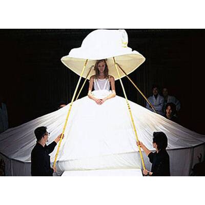 Die schrecklichsten Hochzeitskleider der Welt 