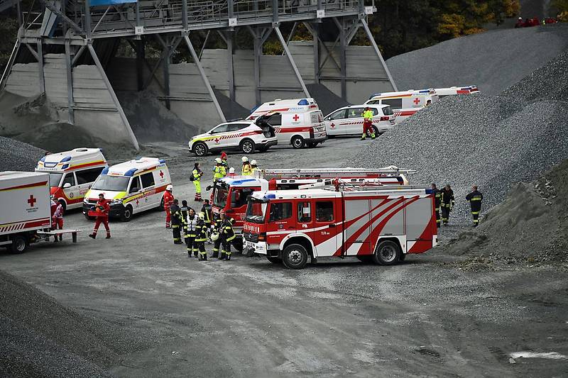 Asbest-Schock! Greenpeace zeigt Burgenland-Politiker an