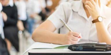 7.600 Sch&uuml;ler zittern &ndash; und das zum letzten Mal unter "Easy-Regeln"