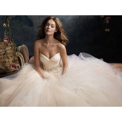 Brautkleider zum Verlieben