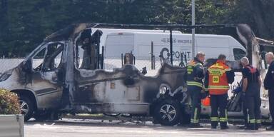 Tankstelle Wohnwagen ausgebrannt