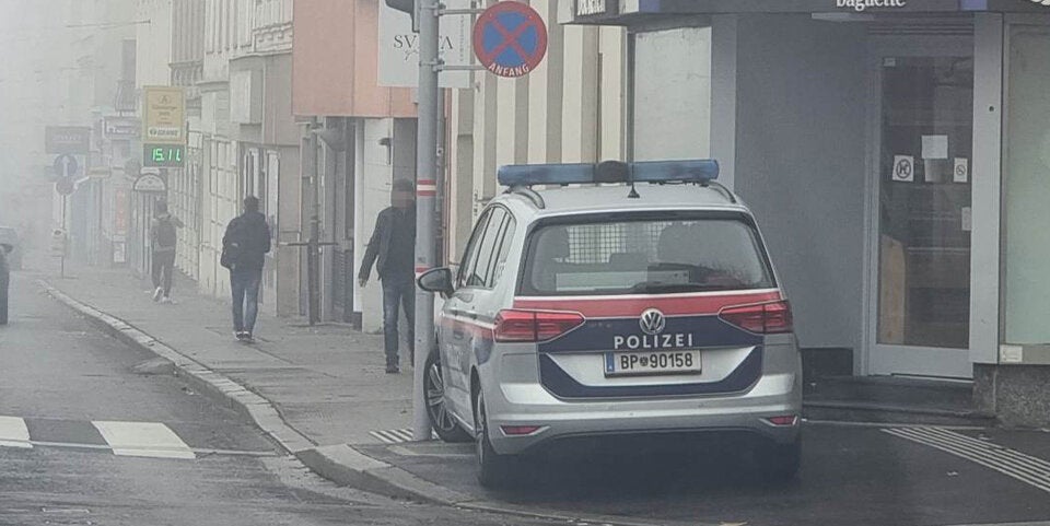 Bewaffneter Mann durch Schüsse gestoppt