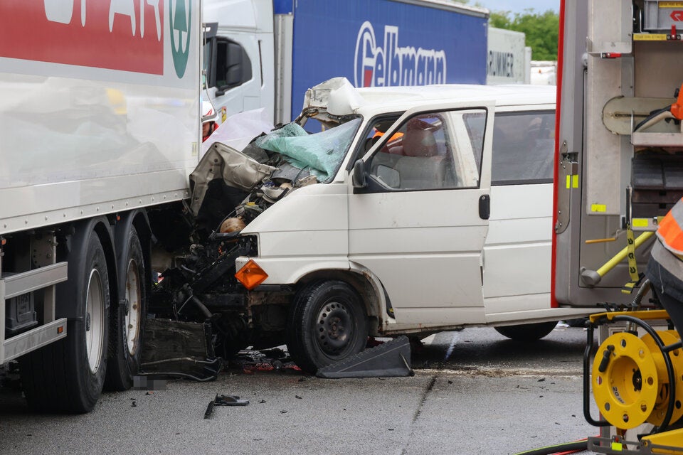 Unfall Wels, 1 Toter 7 Verletzte